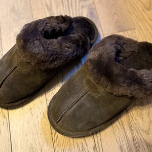 BearPaw Loki Slippers (never worn)